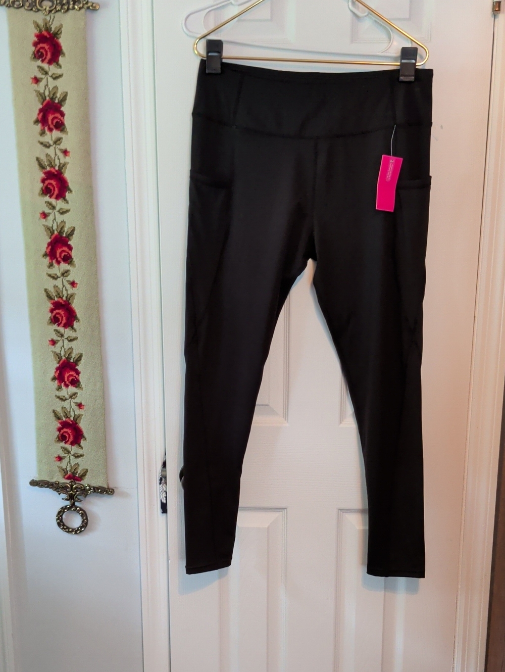 Black High-Waist Leggings with Side Pockets